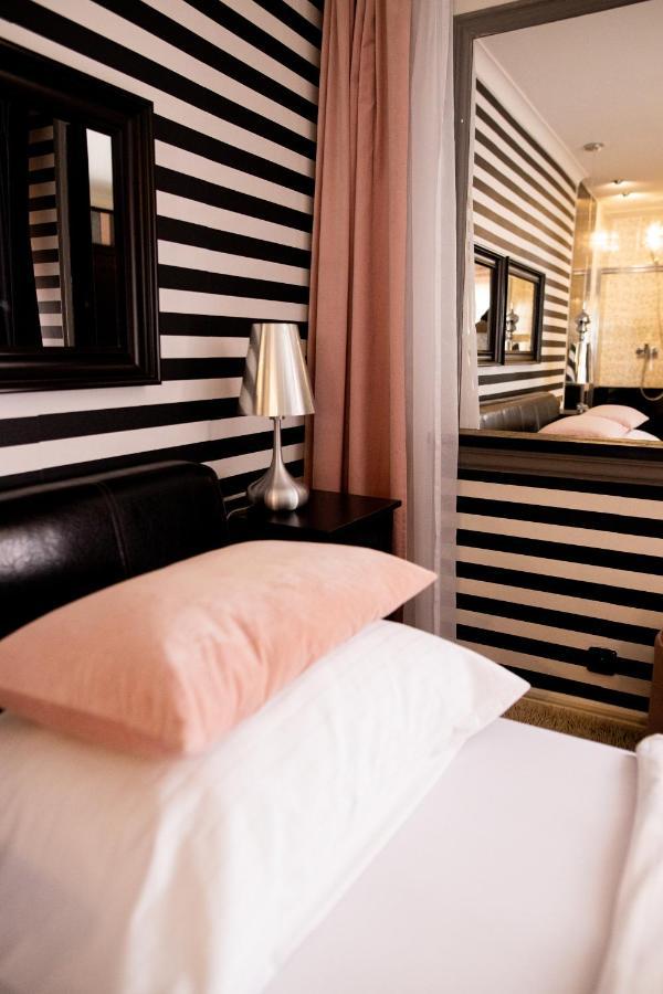 Boutique Hotel Massimos Наместово Экстерьер фото